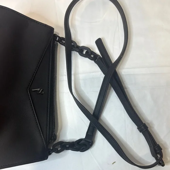Simply Vera Vera Wang Elegant Black Handbag - Picture 5 of 13